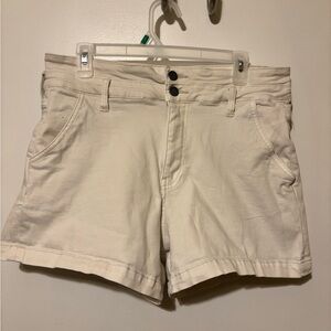 Kut from the Kloth Jane High Rise White Shorts